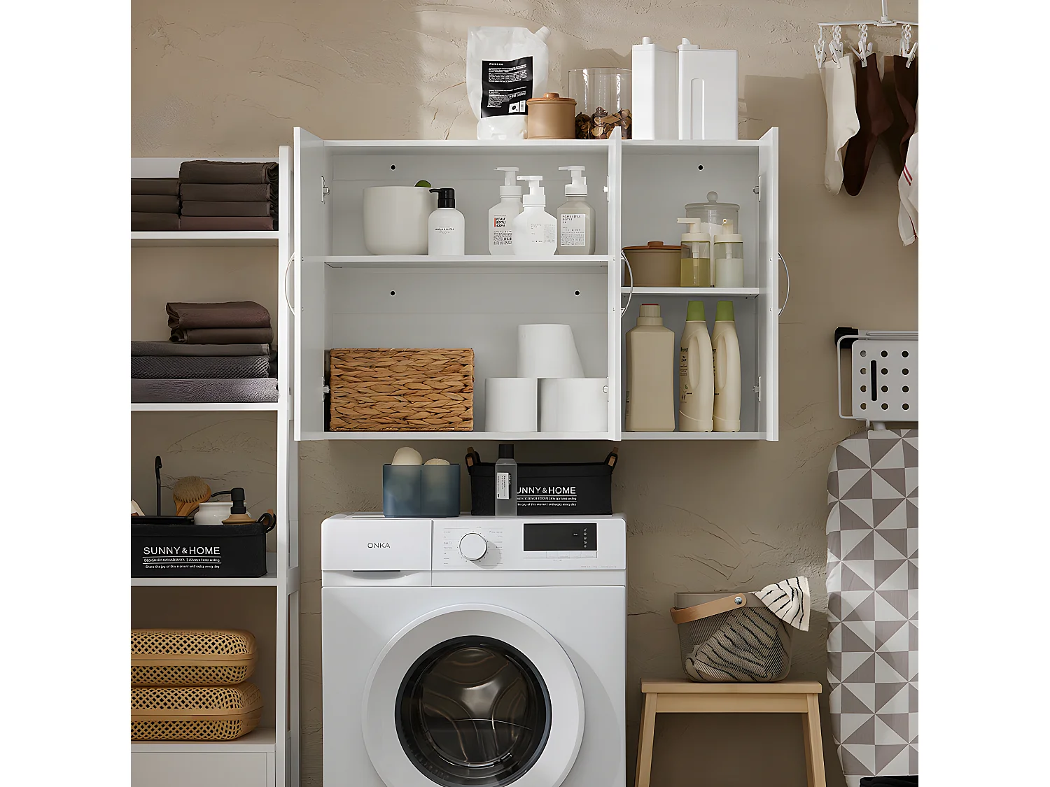 SoBuy Armoire Murale de Salle de Bain, Placard de Rangement, Meuble de Rangement Suspendu, Meuble Haut avec 3 Portes, 90x30x60 cm, Blanc, FRG231-L-W