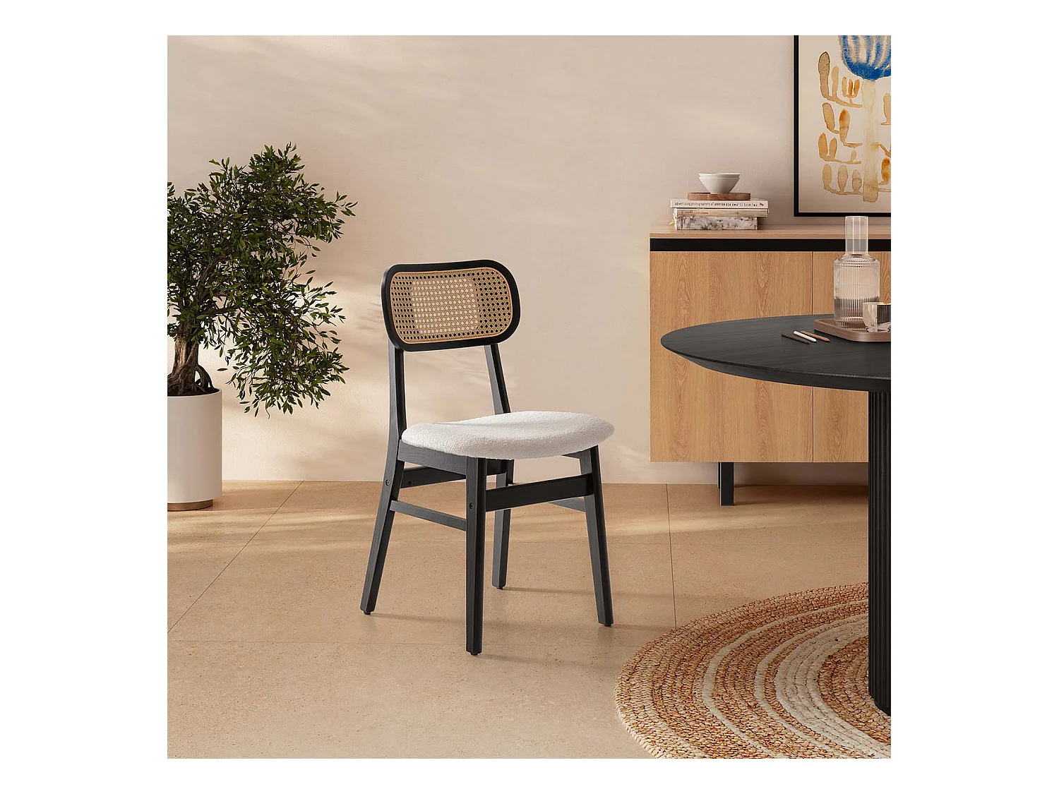 Pack de 2 chaises Boira Noire avec Imitation tissu mouton et rotin synthétique
