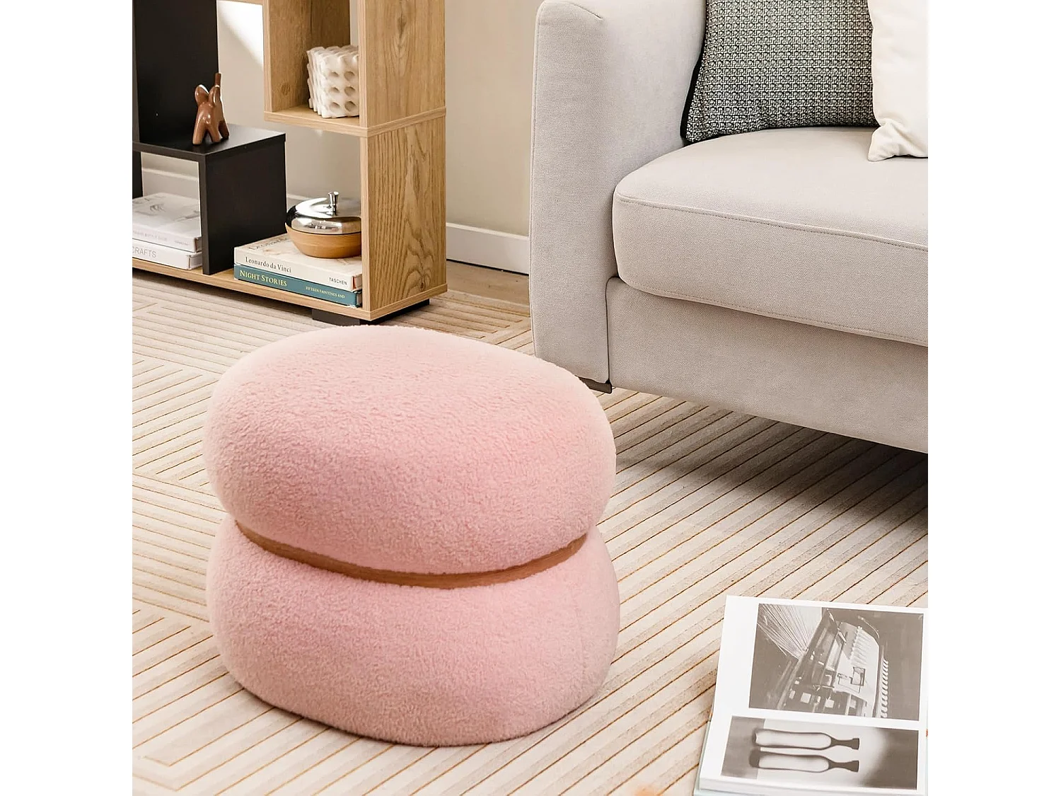 Sitzhocker oval, Schminkhocker gepolsert aus Sherpa mit rutschfeste Fußpolster, Ottomane Samthocker für Eingang Wohnzimmer, 44 x 35 x 35 cm, Rosa