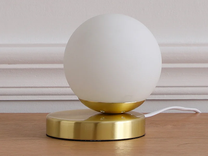 Lampe à poser en laiton brossé -  L.16 x H.15 cm - Doré et blanc - SOFIA