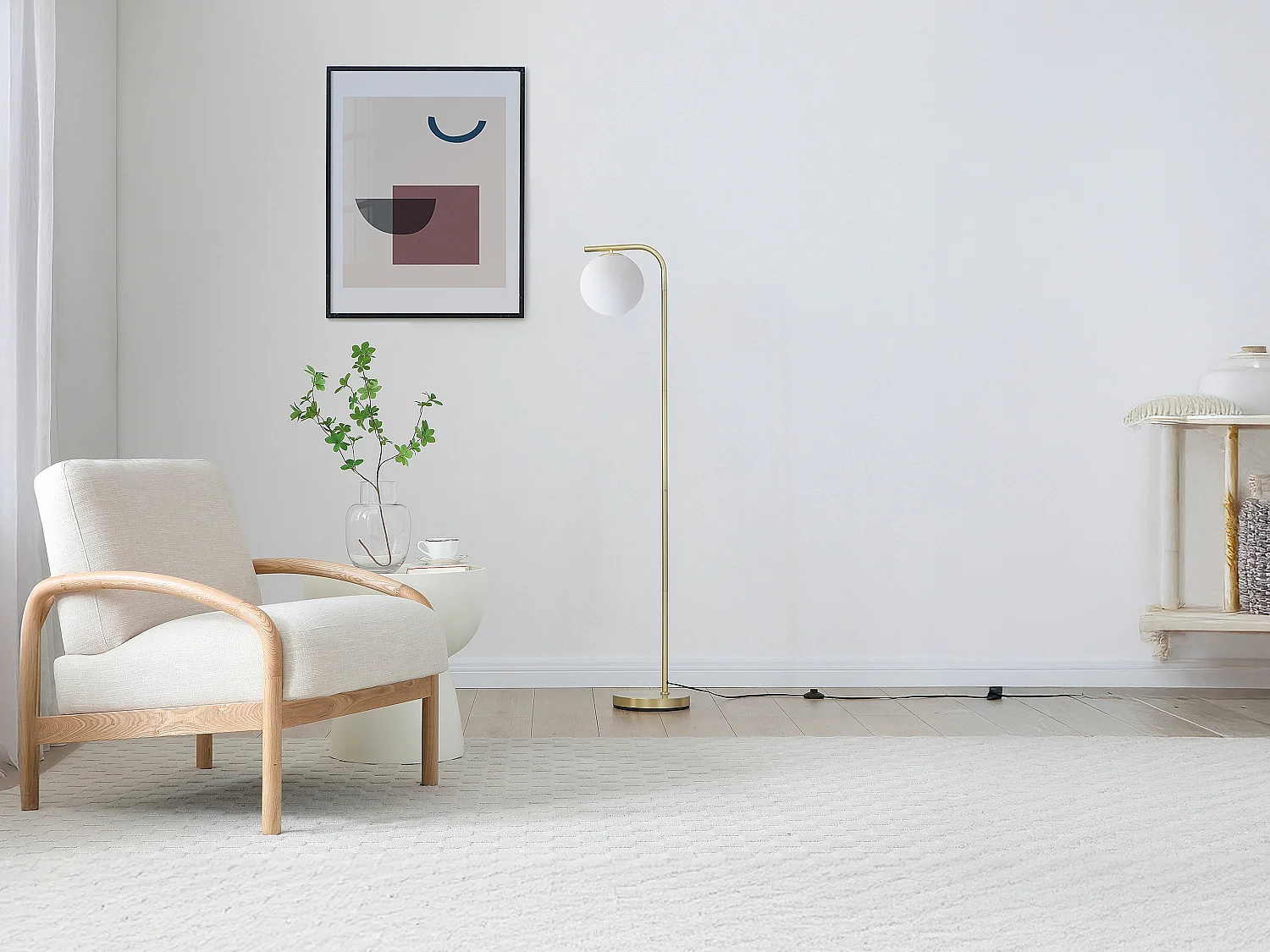 Lampada da terra in ottone spazzolato e vetro bianco - D.28 x H.150 cm - Dorato - SOFIA