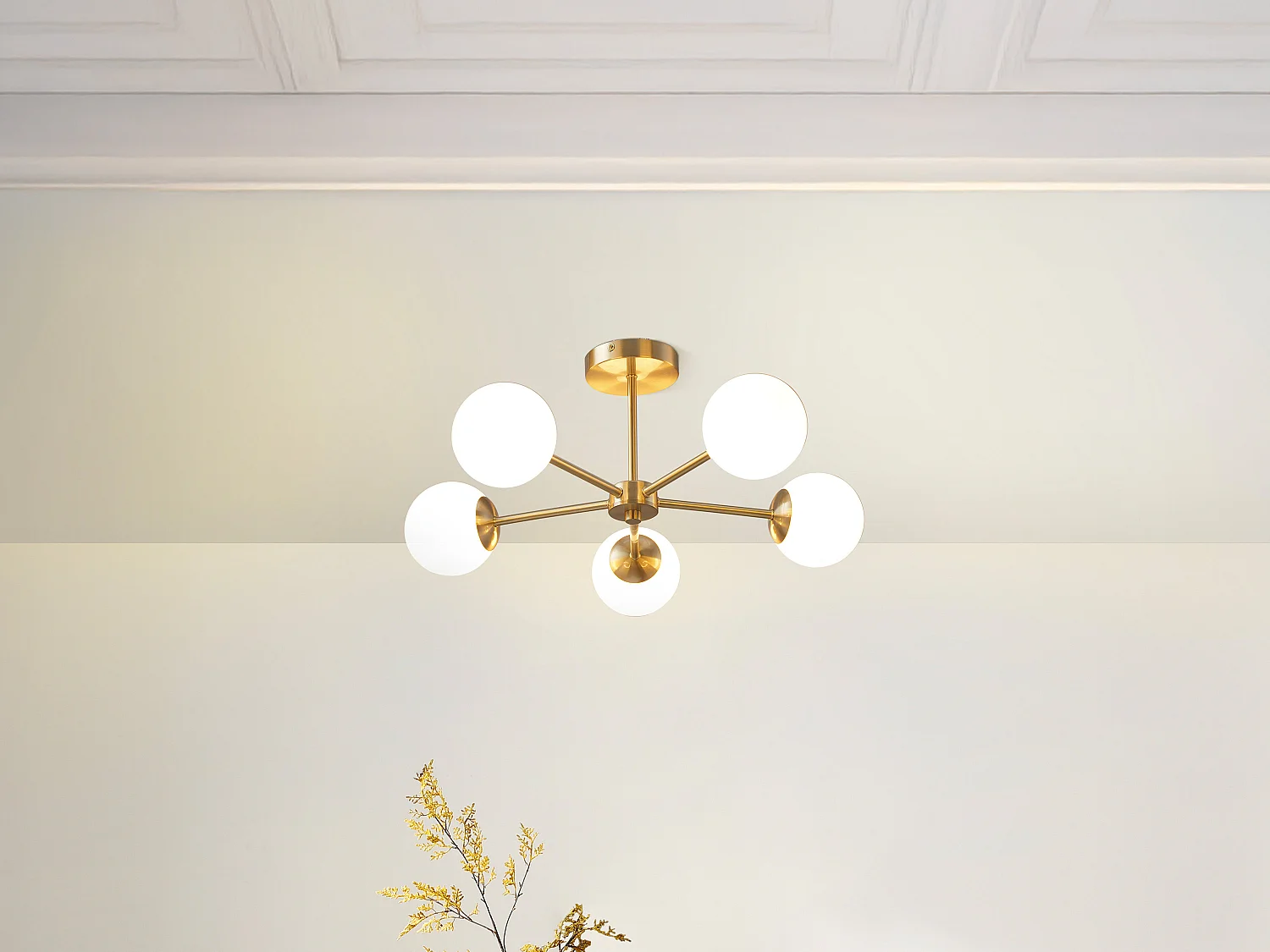 Plafonnier en métal plaqué laiton - L.58.5 x H.21 cm - Doré et blanc - SOFIA