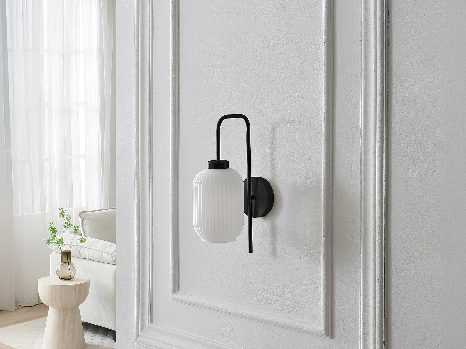 Applique noire et verre texturé blanc - L.25 x H.41 cm - LOUXOR