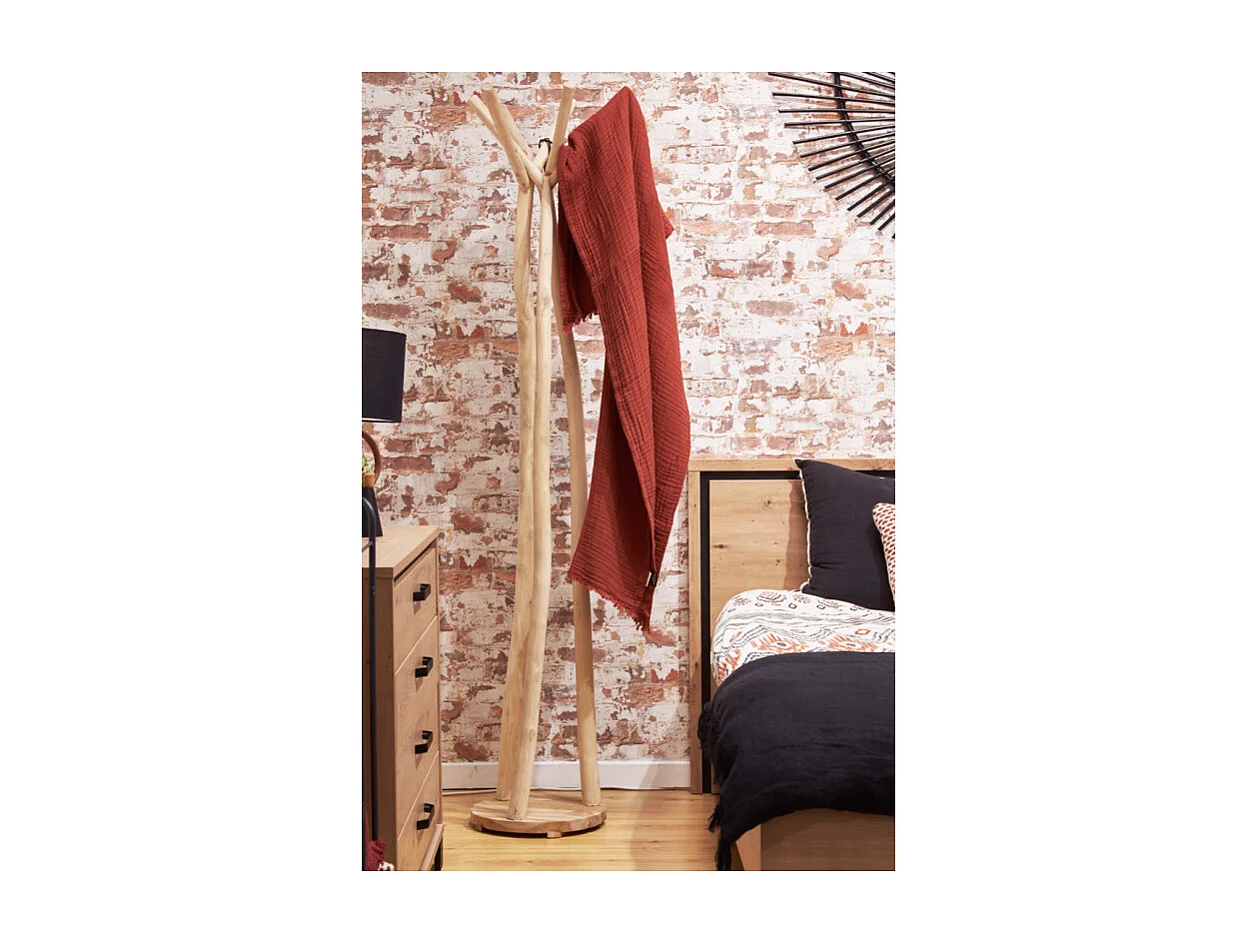 Porte-manteau 190 cm 4 accroches socle rond en bois teck clair – RAVI