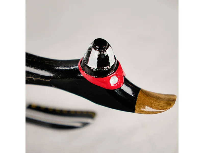 Statuette décorative 18 cm canard skieur noir en bois de teck – DONNY