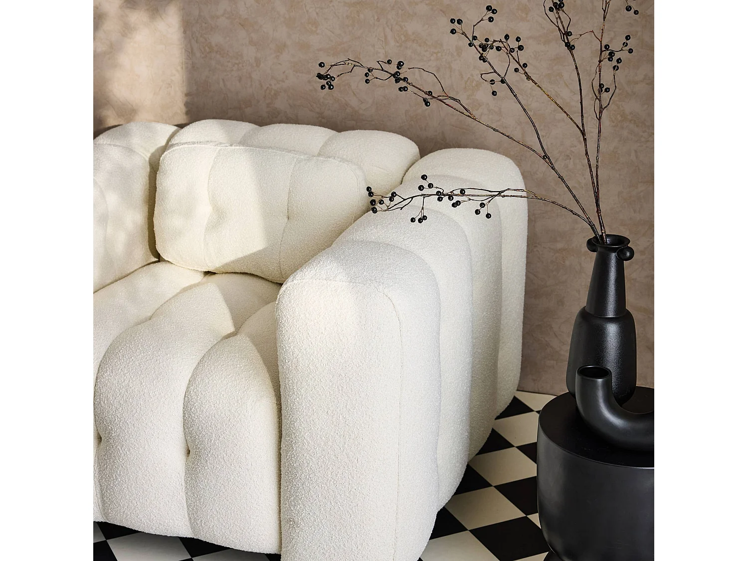 Sillón tapizado en tejido borreguito, Crema