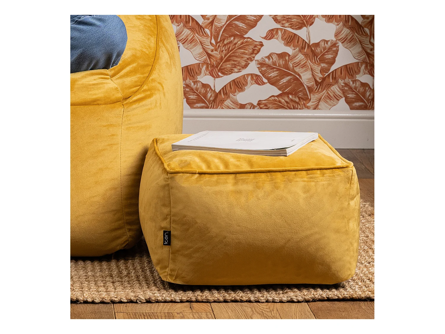 Pouf repose-pieds carré velours jaune ocre - AMARA