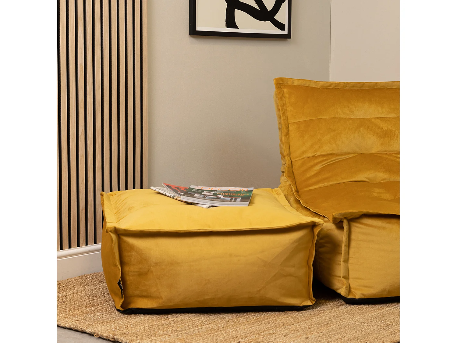 Pouf velours large repose-pieds carré jaune ocre - VITA