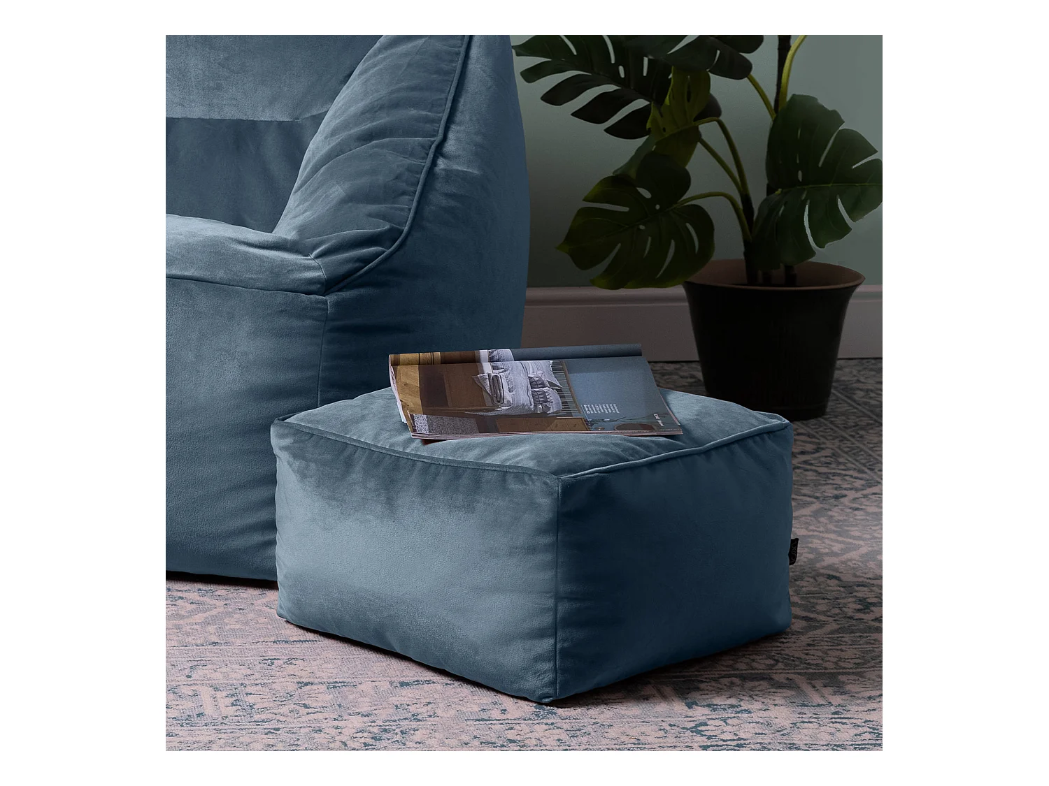 Pouf repose-pieds carré velours bleu minéral - AMARA