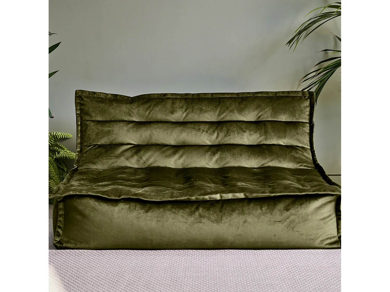 Pouf canapé de sol en velours vert olive - KOTA