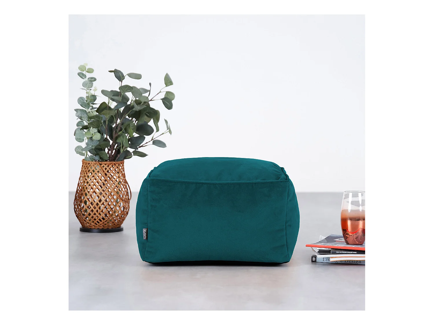 Pouf repose-pieds carré velours bleu canard - AMARA