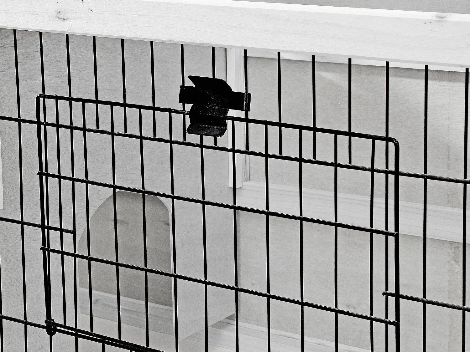 Conigliera in legno su gambe per conigli e roditori L. 91 x P. 45 x H. 70 cm Bianco - LAPIUS