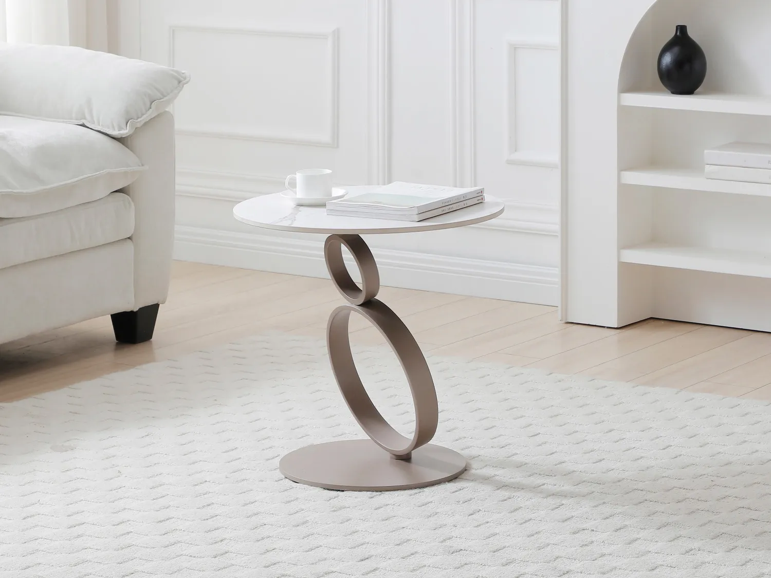 Table d'appoint en céramique et métal taupe - Effet marbre blanc - JOLINE de Maison Céphy