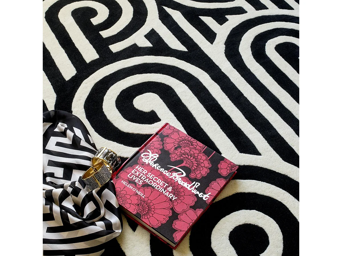 tapis entrée 170x240 fait à la main en laine noir et blanc motif seventies