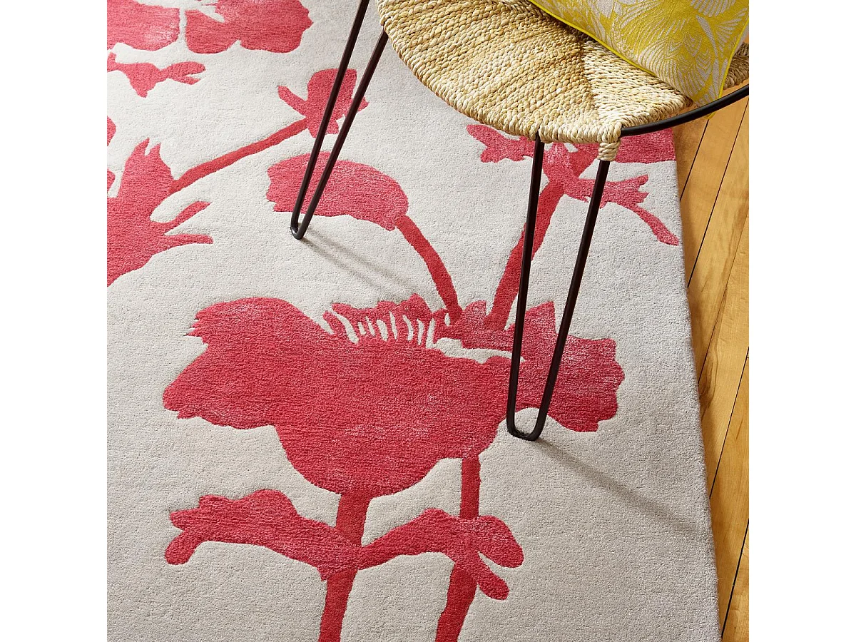 tapis chambre 170x240 fait à la main en laine gris et rouge motif floral