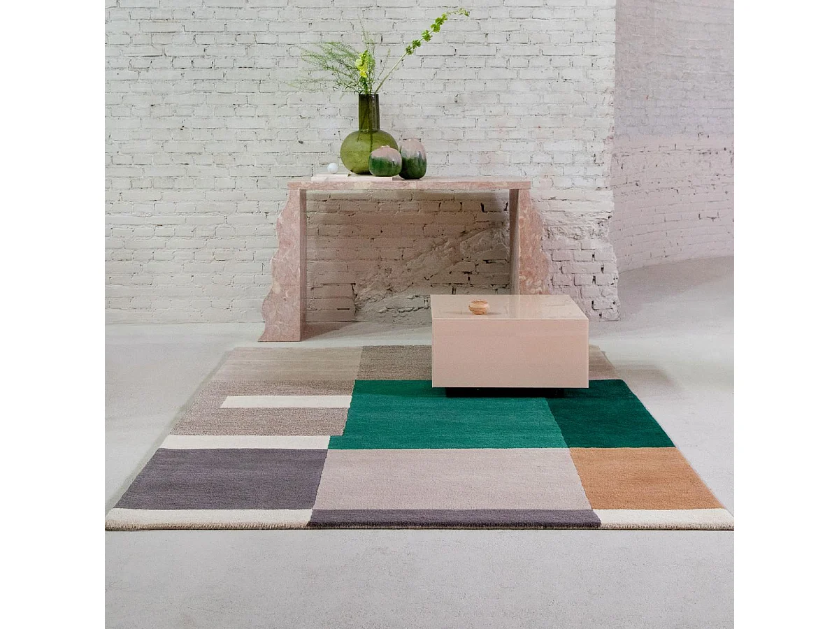 tapis salle à manger 200x280 fait main en laine beige et vert motif géométrique