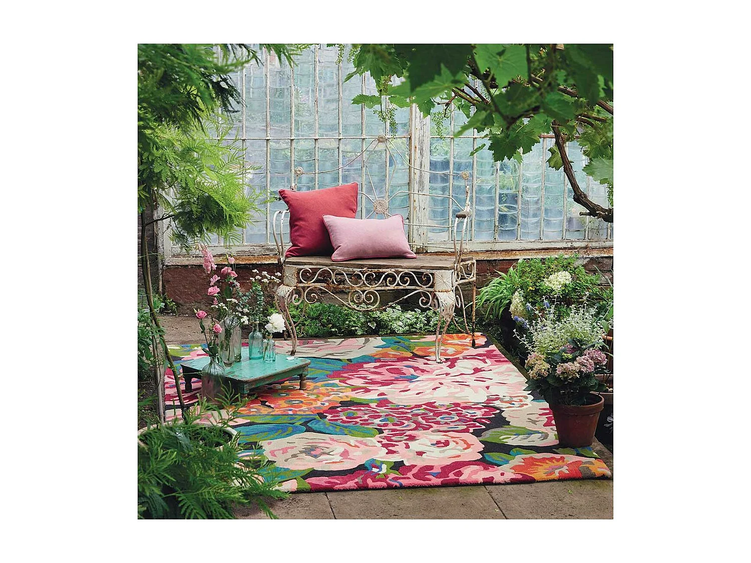 Tappeto da soggiorno e camera da letto fatto a mano in lana con motivo floreale PEONIA