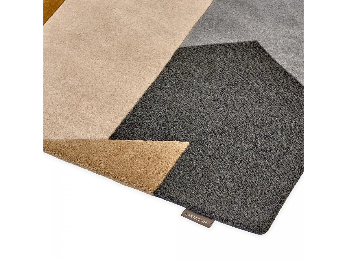 tapis chambre 170x240 fait à la main en laine gris et crème motif géométrique