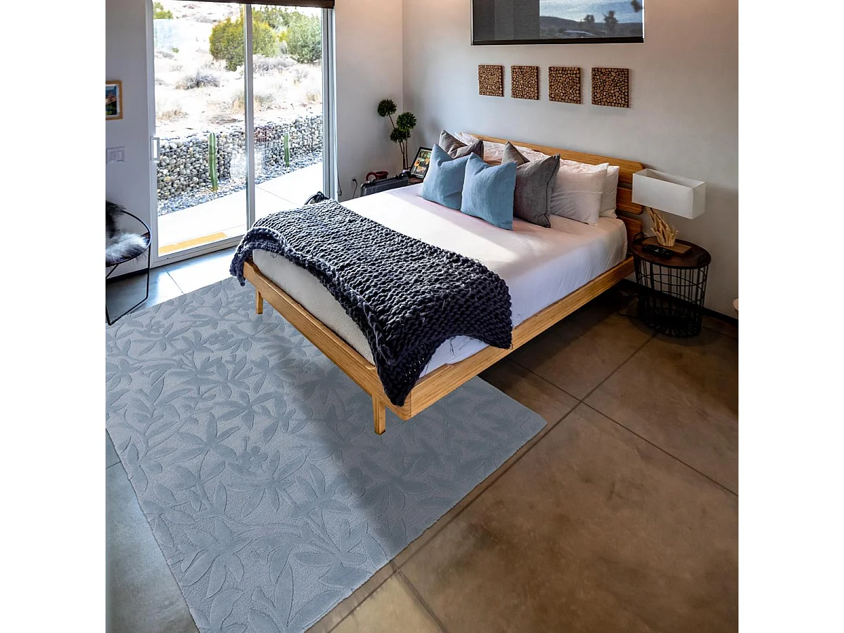 tappeto per camera da letto 140x200 realizzato a mano in lana blu rettangolo motivo floreale CLEAVERS