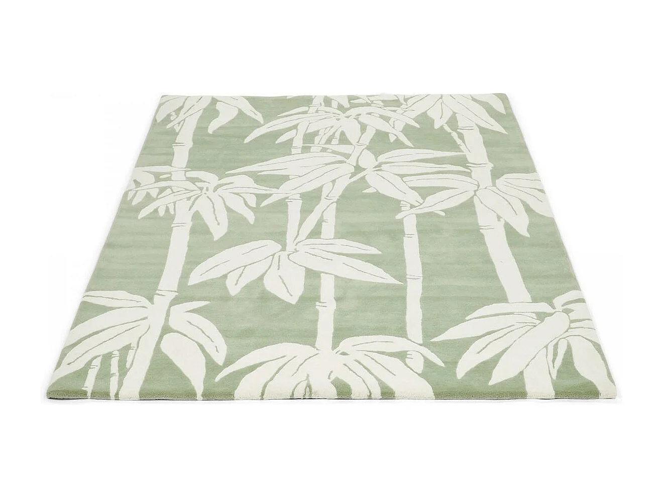 tapis chambre 170x240 fait à la main en laine vert gris et crème motif floral