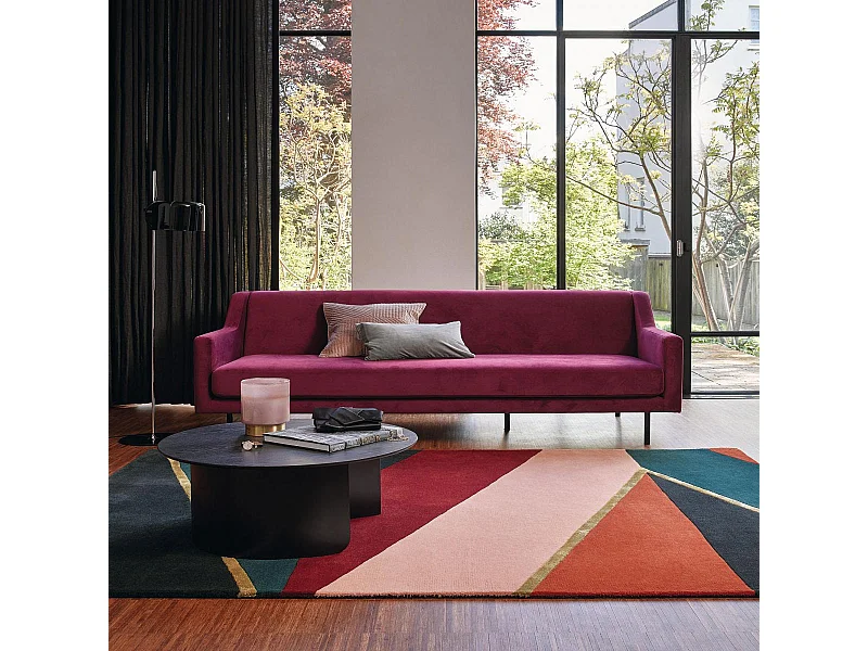 tapis salon 200x280 fait à la main en laine rose et rouge motif géométrique