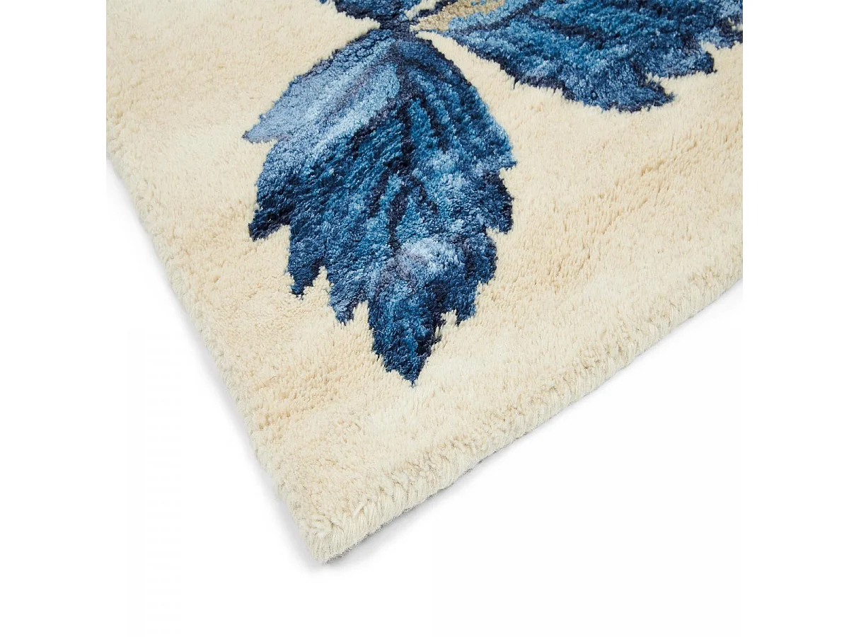 tapis salon 200x280 fait à la main en laine crème rectangle motif floral