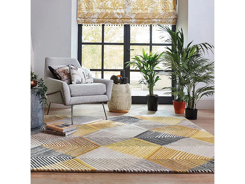 tapis chambre 170x240 fait à la main en laine jaune et gris motif géométrique