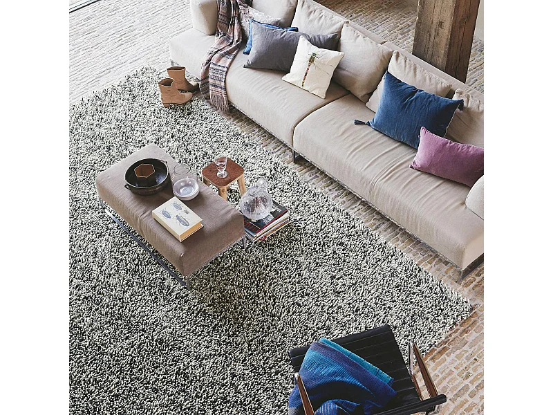 Tapis shaggy 140x200 rectangle tissé gris et blanc en laine motif faux uni ROCKS