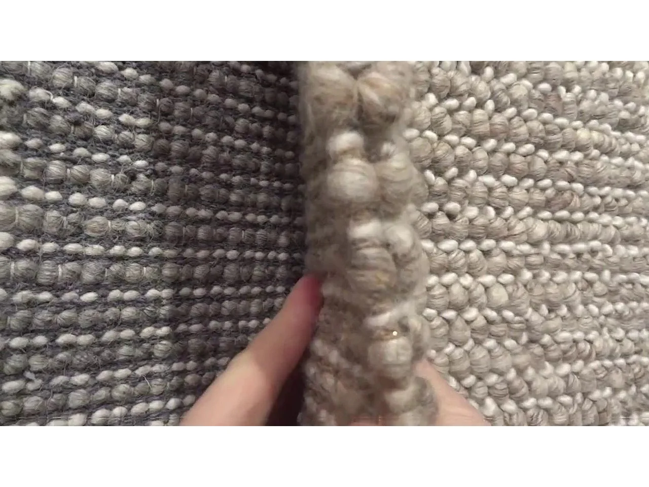 Tapis kilim 140x200 rectangle fait main en laine beige motif uni LOOK 603