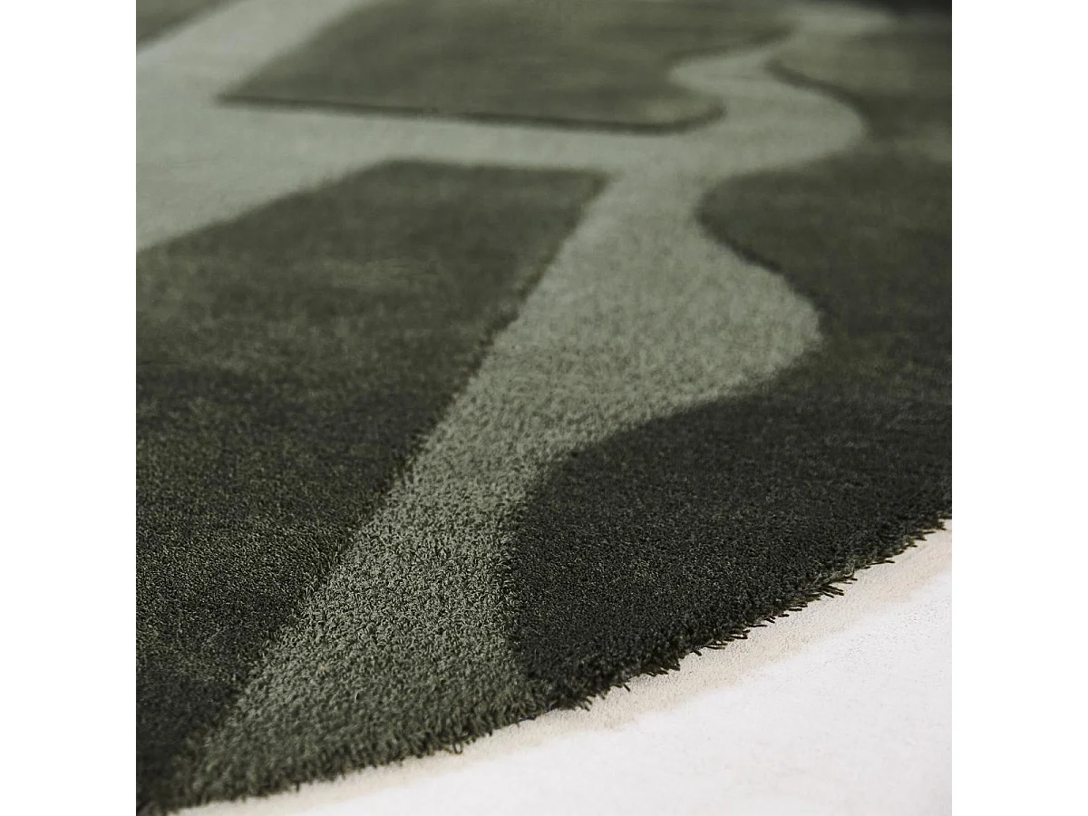 tapis salle de jeux 200x350 tufté en laine vert motif géométrique