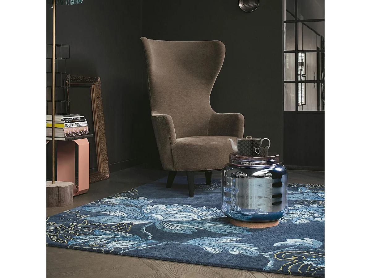 tapis chambre 120x180 fait à la main en laine bleu marine et bleu motif floral