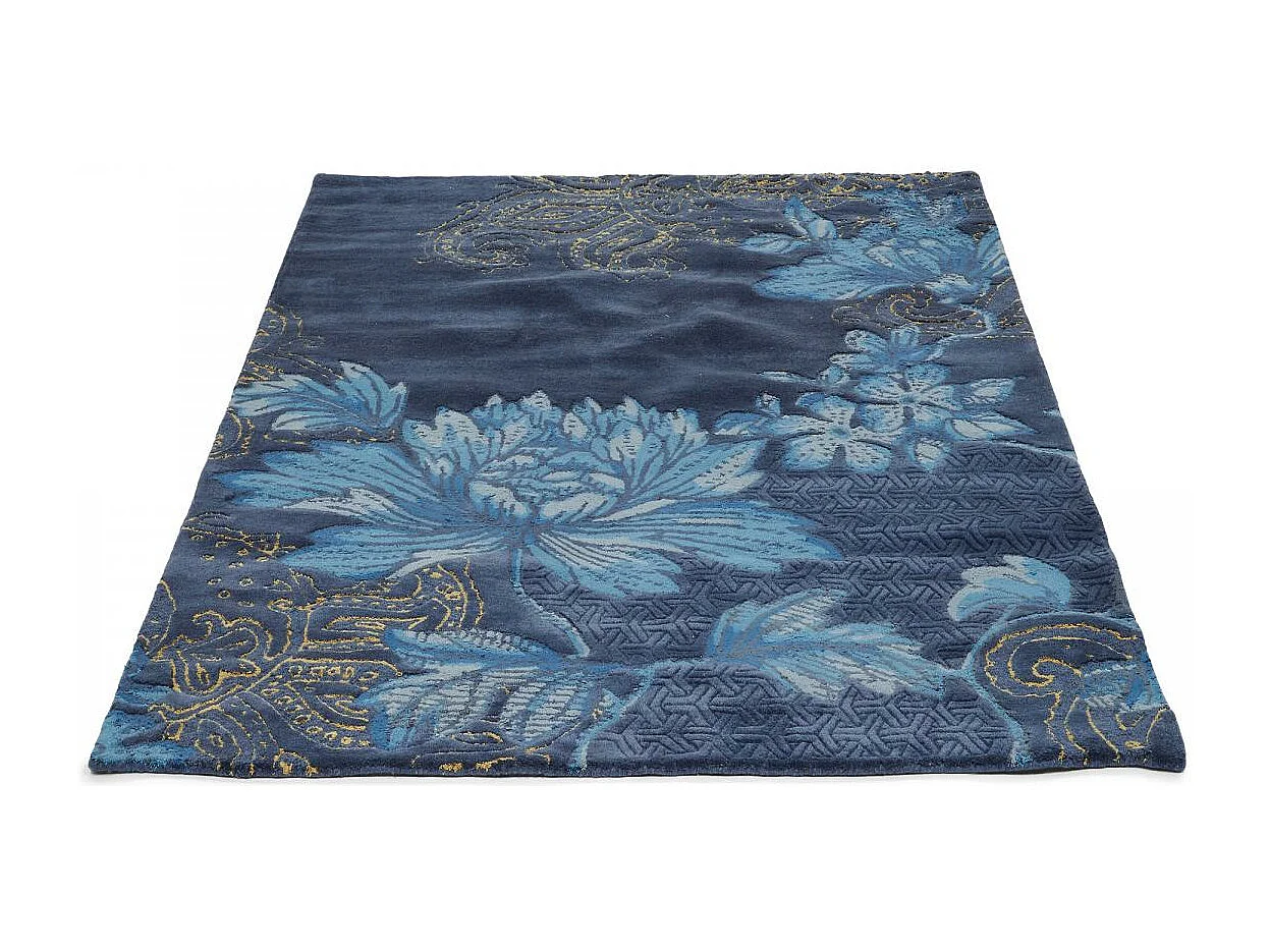 tapis salon 170x240 fait à la main en laine bleu marine et bleu motif floral