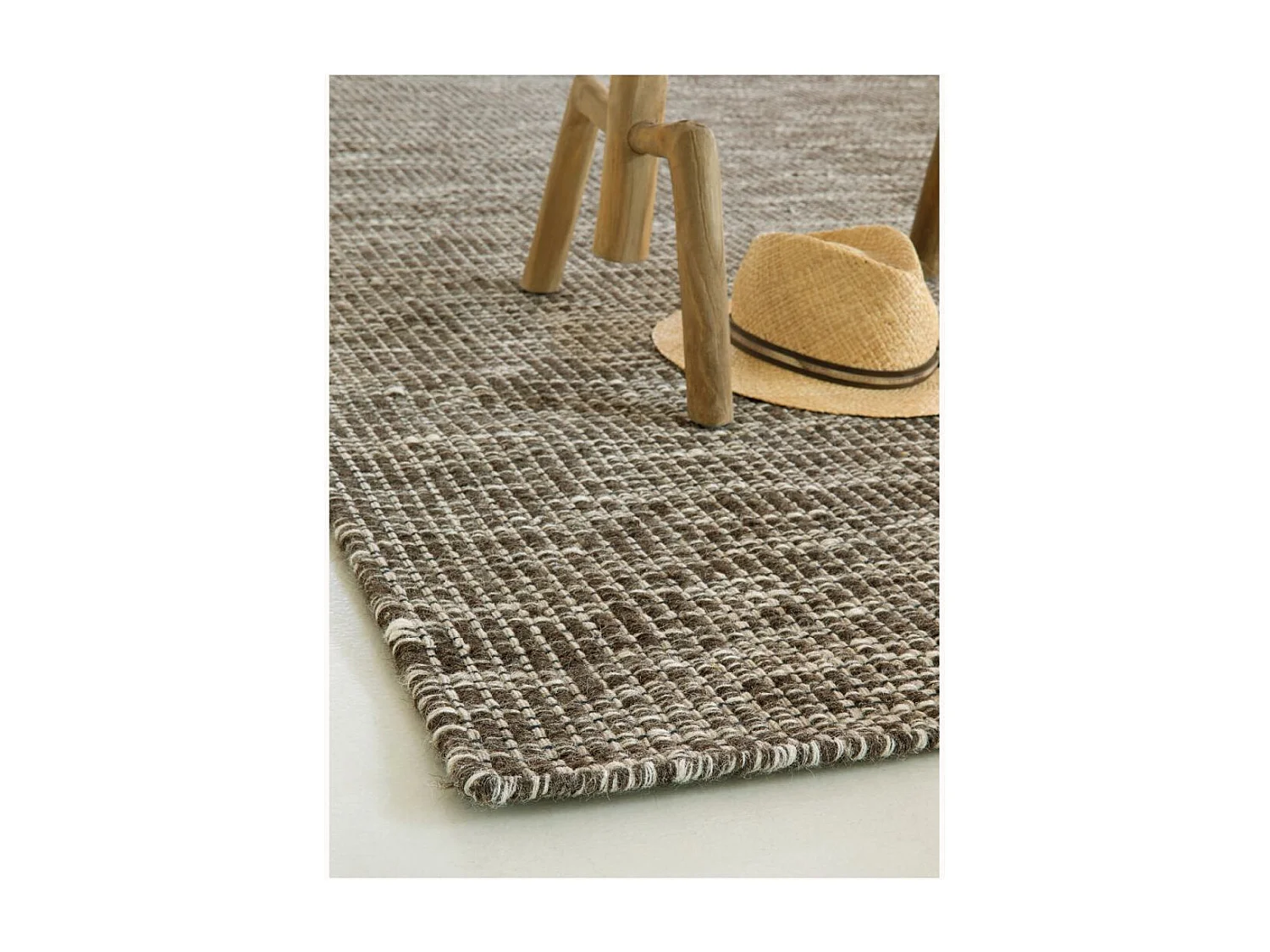 Tapis kilim 170x240 rectangle fait main en laine marron motif uni LOOK 408