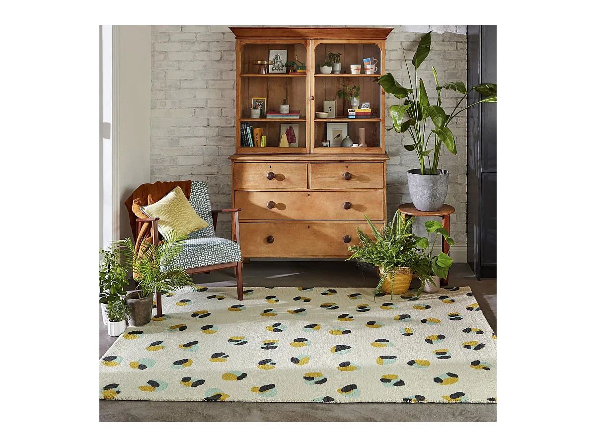 tapis chambre 160x230 fait à la main en laine crème et jaune motif simple