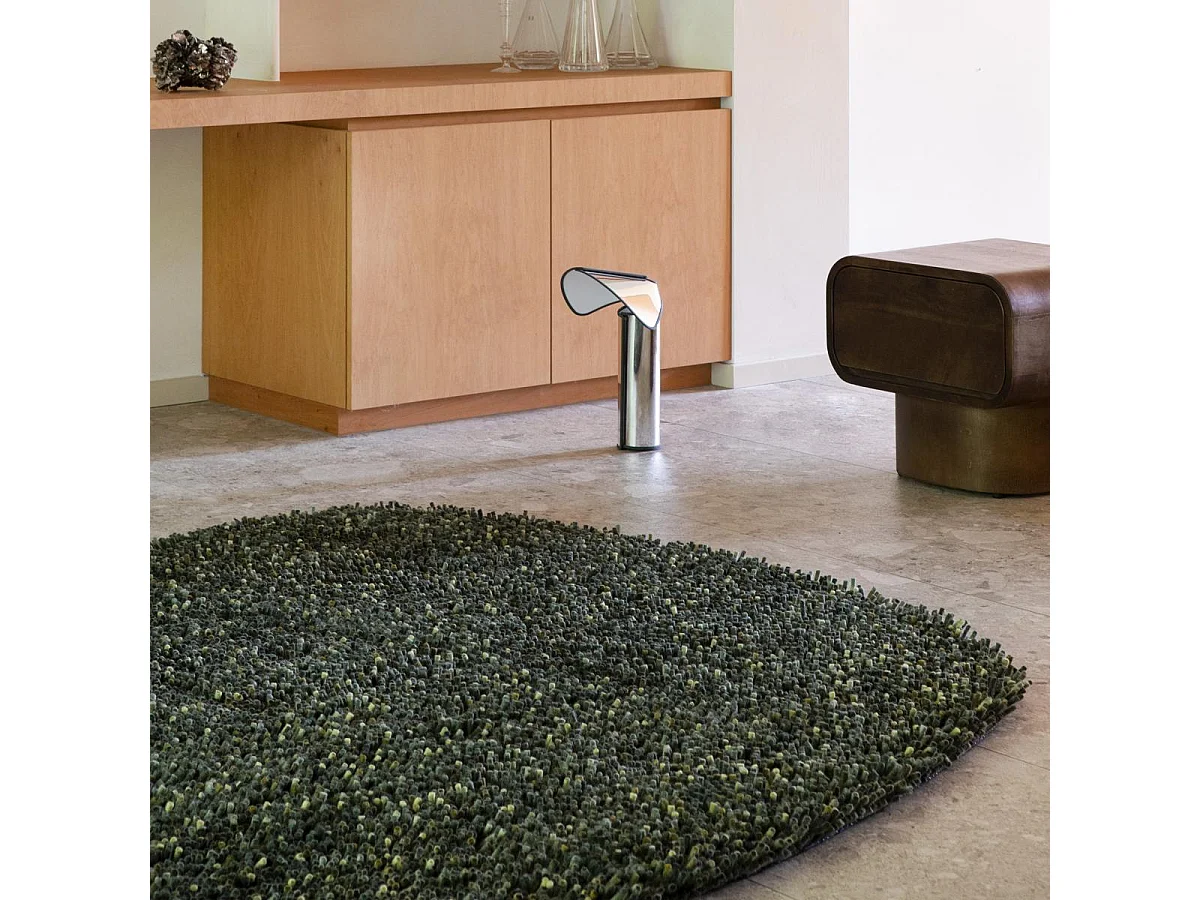 Tapis shaggy 140x200 rectangle tissé vert en laine motif faux uni ROCKS