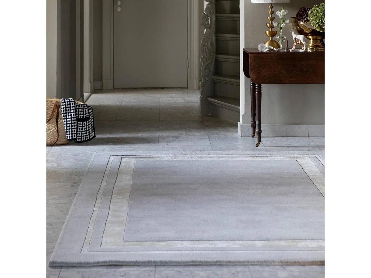 tapis salon 170x240 fait main en laine gris rectangle motif simple REDOOK