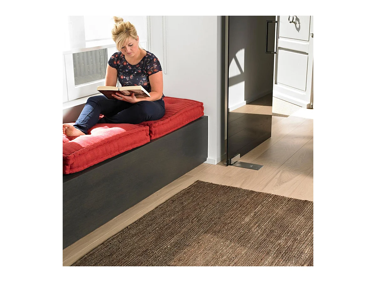 Tapis kilim 170x240 rectangle fait main en chanvre marron motif uni LOOK 601