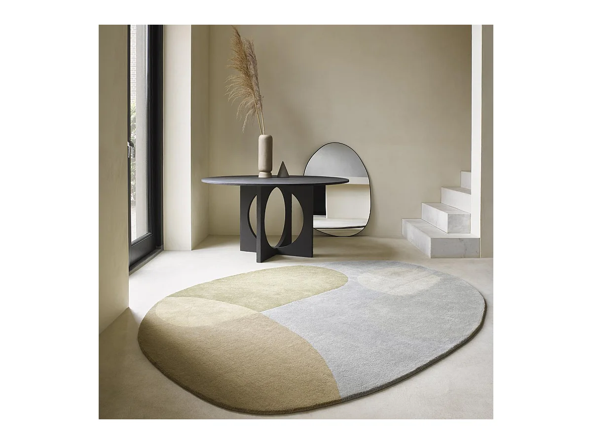 tapis chambre 160x230 fait à la main en laine gris et vert ovale motif abstrait