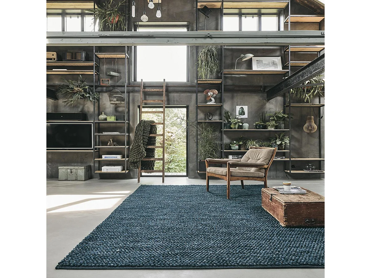 tapis entrée 140x200 tissé en laine bleu foncé rectangle motif uni COBLE