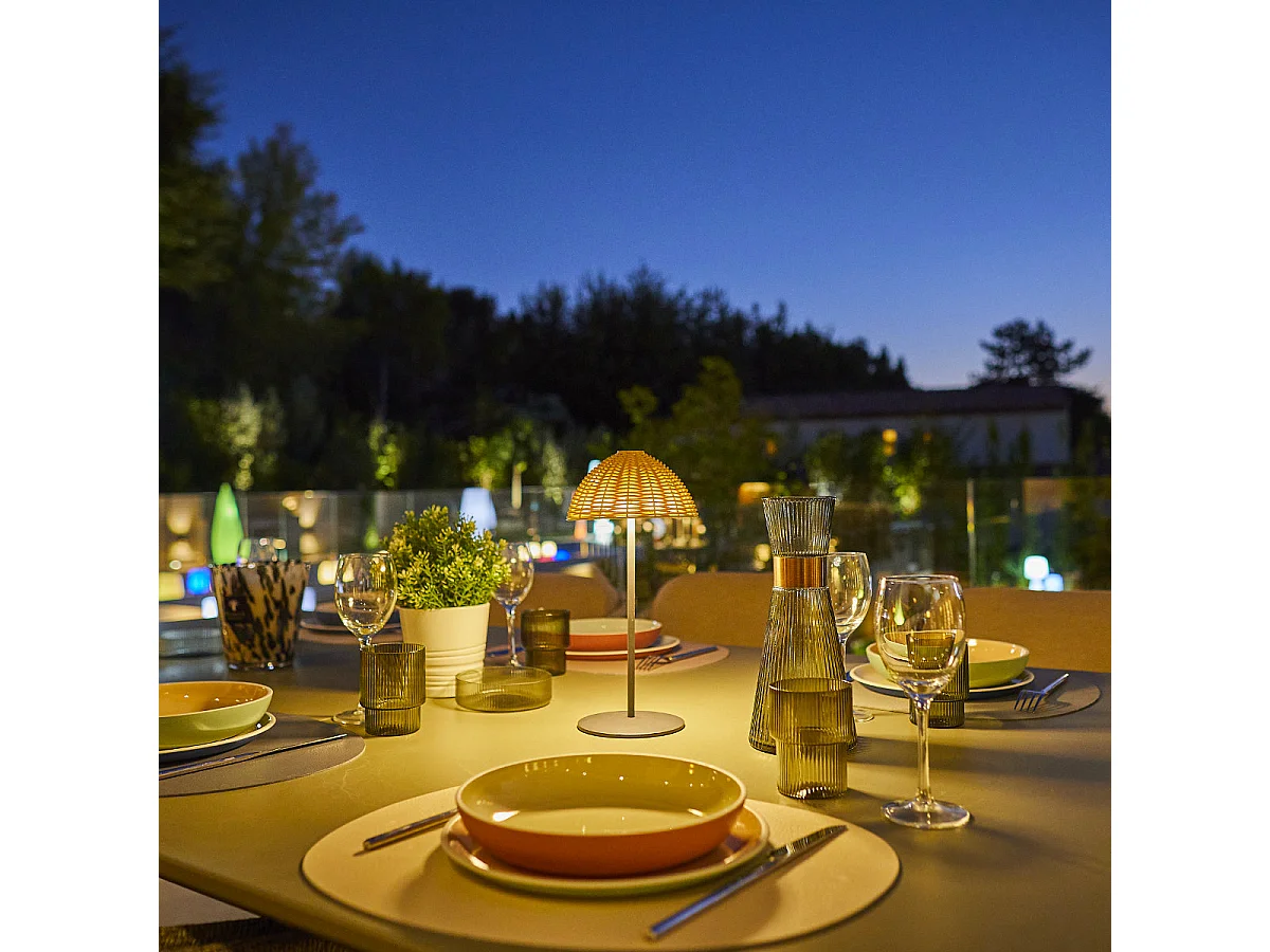 Lampe de table LED FAROE Marron Poly rotin H30CM