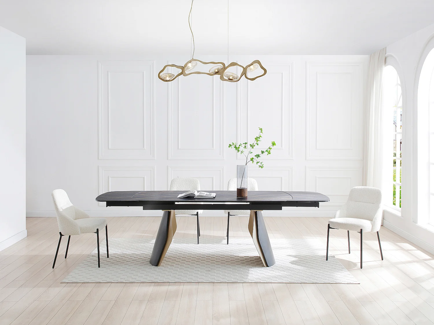 Utdragbart matbord för 6 till 10 personer i keramik, härdat glas och metall - Svart marmoreffekt och guld - ZINORIA från Maison Céphy