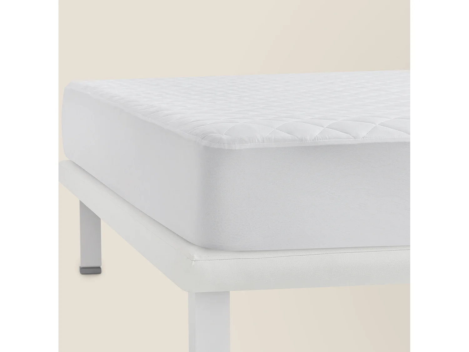 Coprimaterasso da 140 x 196 cm in poliestere da 3 cm - DERMO di PIKOLIN HOME