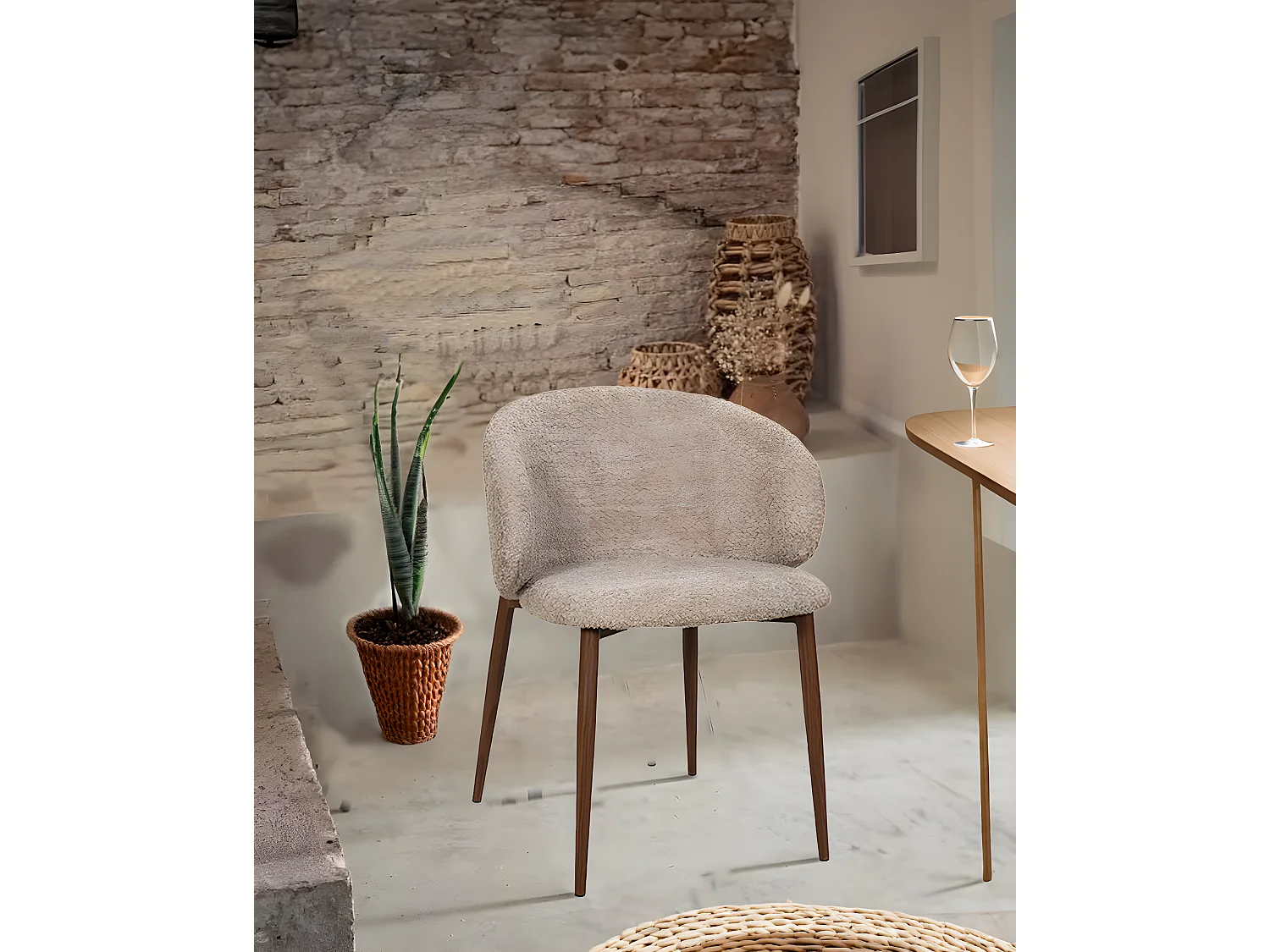 Vera - Chaise en tissu bouclette et pieds métal