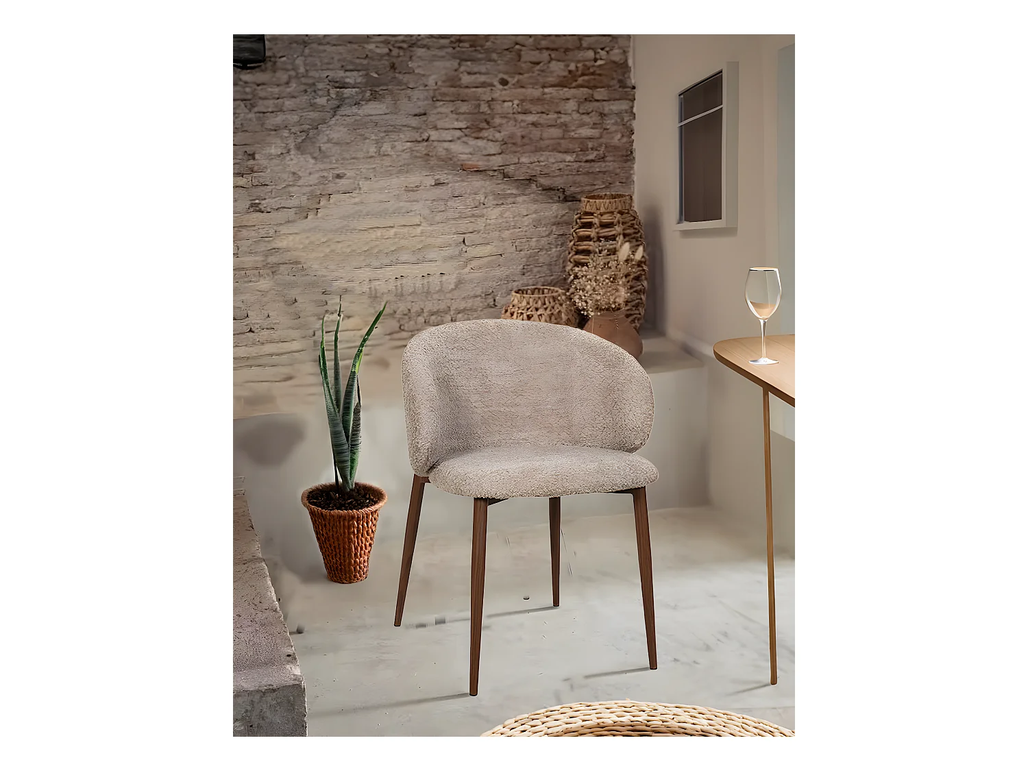 Vera - Chaise en tissu bouclette et pieds métal