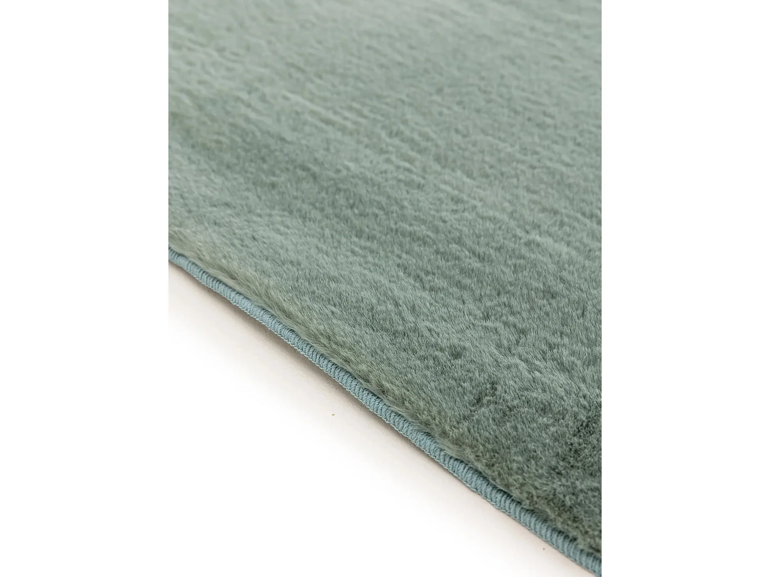 Tapis en fausse fourrure Furry Vert 140x200 cm