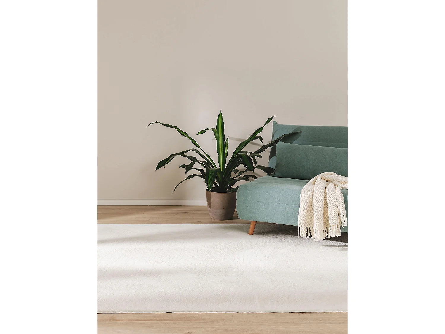 Tapis en fausse fourrure Furry Crème 140x200 cm