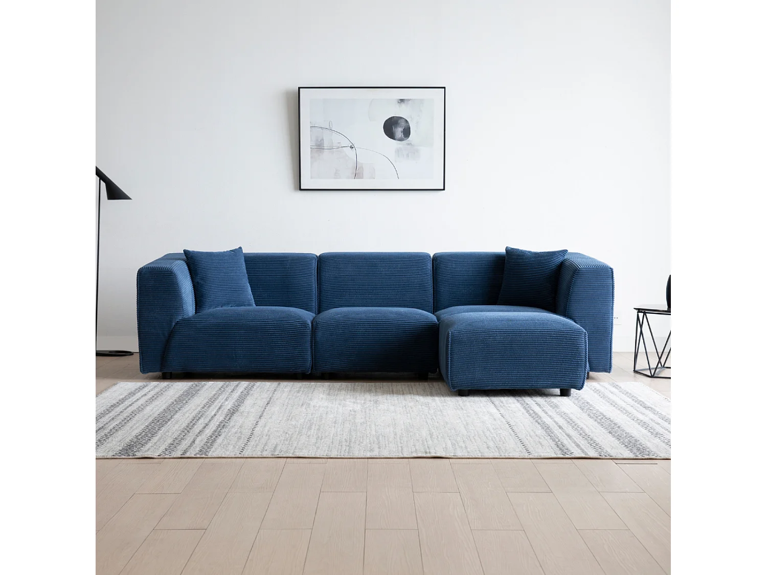 Sofá modular de 4 lugares em veludo cotelê azul Monroe