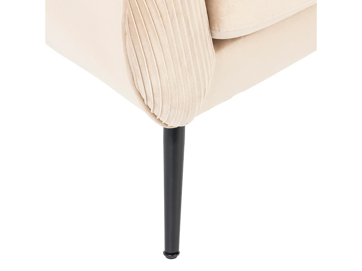 Fauteuil en Velours Beige plissé et pieds en métal noir