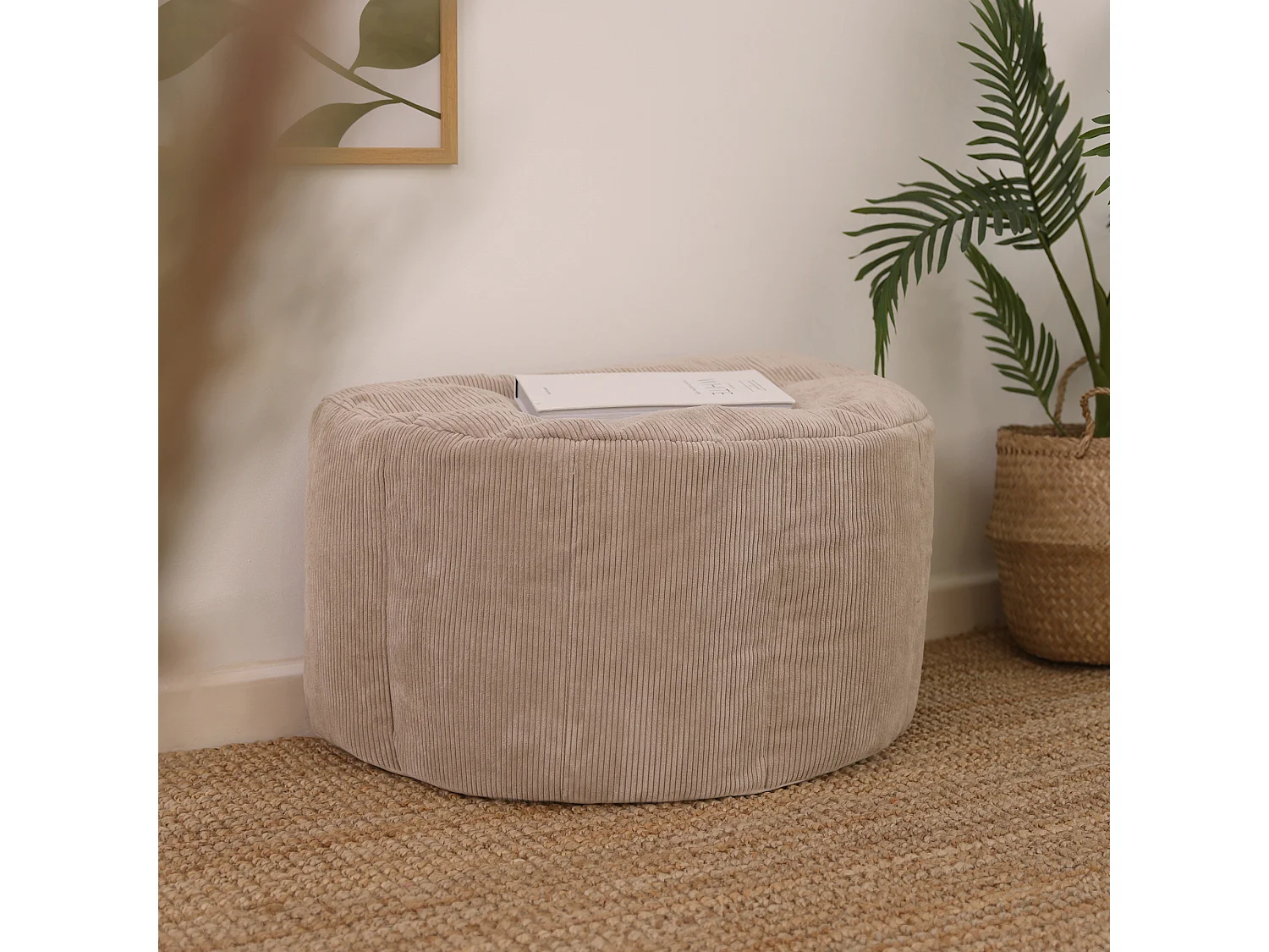 Pouf en velours finement côtelé demi-lune beige - REMI