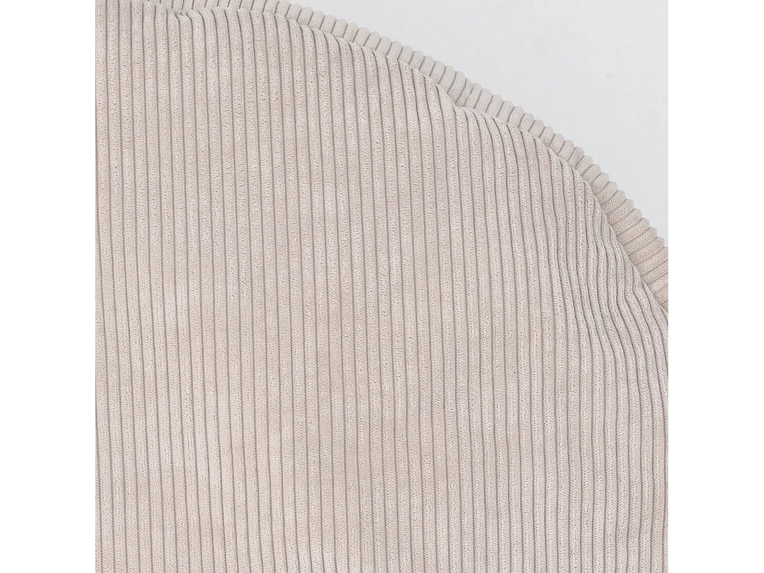 Pouf en velours finement côtelé demi-lune beige - REMI